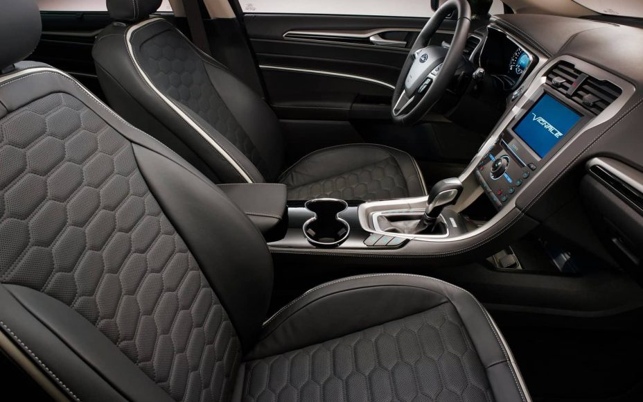 Ford Mondeo vignale interieur