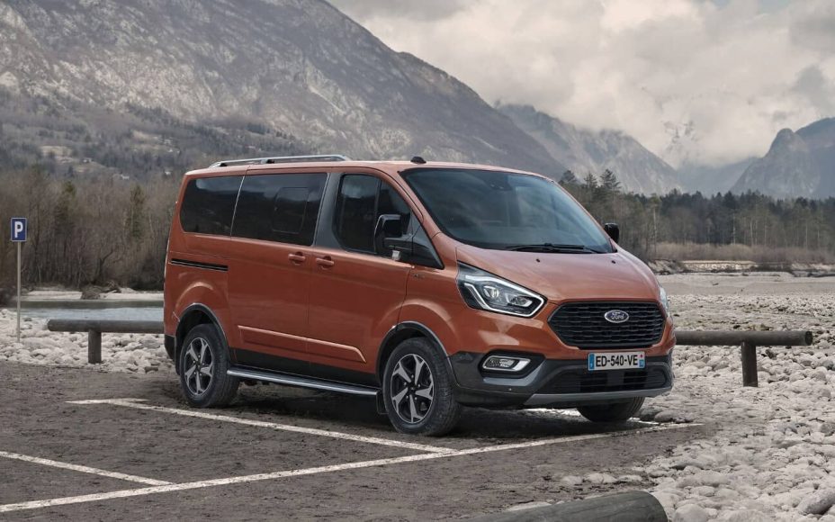 ford tourneo custom active fr OVERLAYIMG x x ford tourneo custom parked.originalRendition