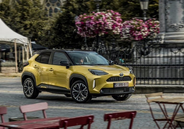 Toyota Yaris Cross a