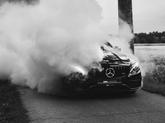 ma voiture fait de la fuméee que faire
