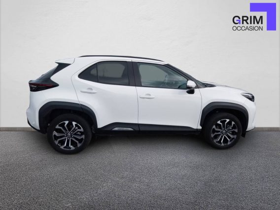 toyota yaris cross hybride h wd design